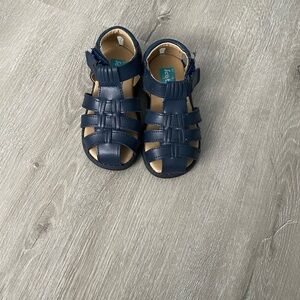 NWOT leather navy toddler sandals